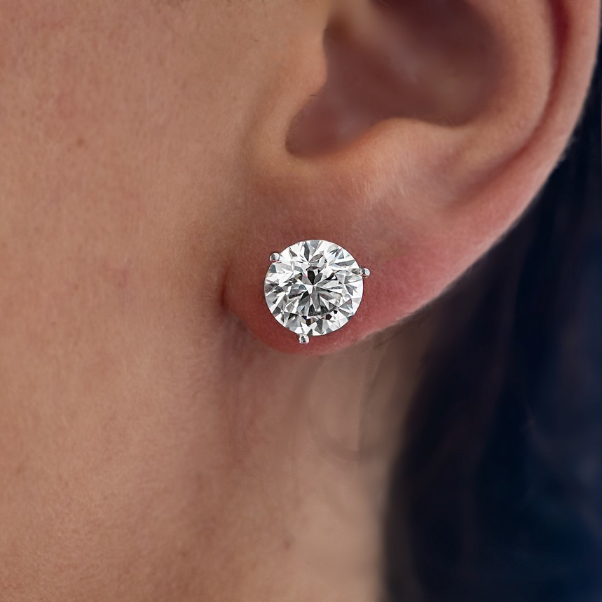 Louis Vuitton Pure Dreille Crew Diamond Stud Earrings 14k White